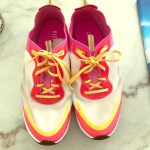 Nike Air Max Dia Size 8.5